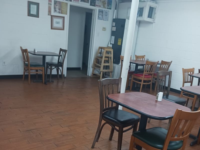 Magic Burger interior